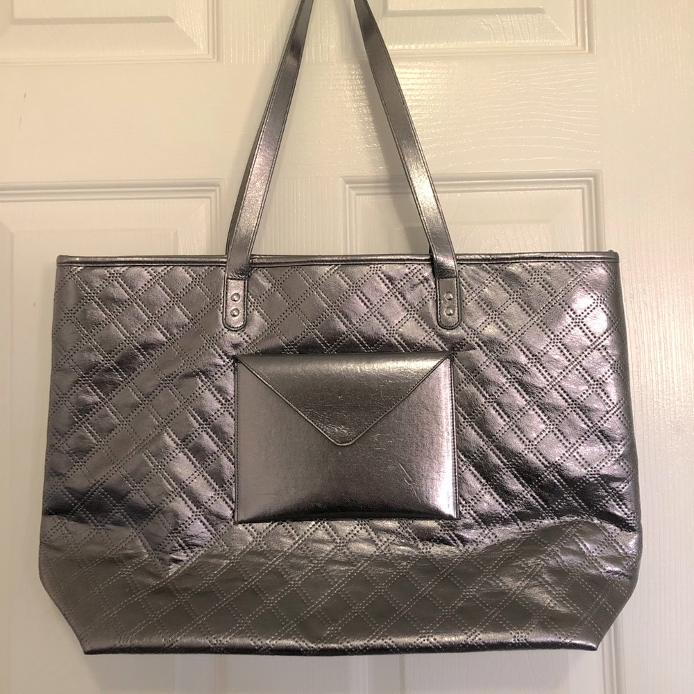 Victoria’s Secret tote bag